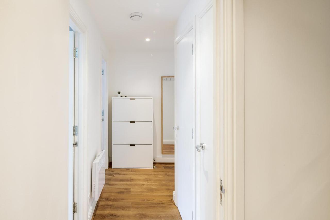 Comfortable And Bright Apartment In Tower Bridge London Exterior foto
